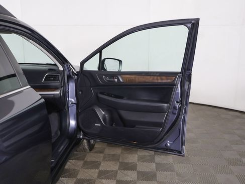 Used 2016 Subaru Outback 2.5i Limited image 23