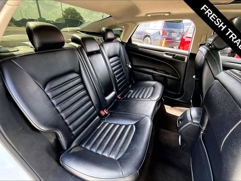 Used 2020 Ford Fusion SEL FWD image 24
