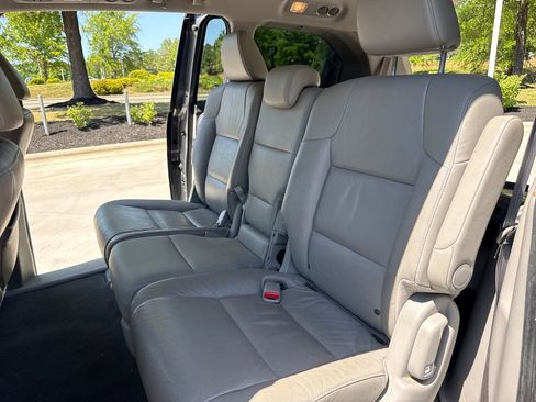 Used 2011 Honda Odyssey EX-L image 32