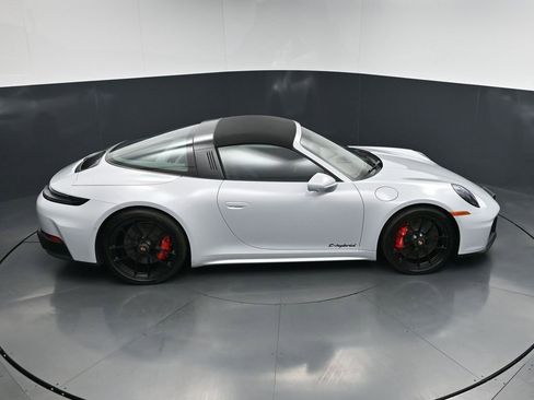 Certified 2025 Porsche 911 Targa 4 GTS AWD/4WD image 21