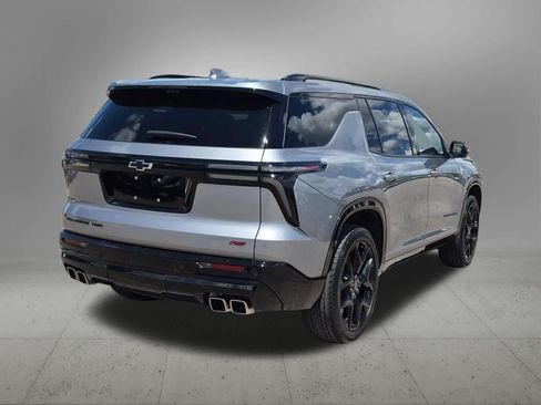 Used 2024 Chevrolet Traverse RS AWD/4WD image 6