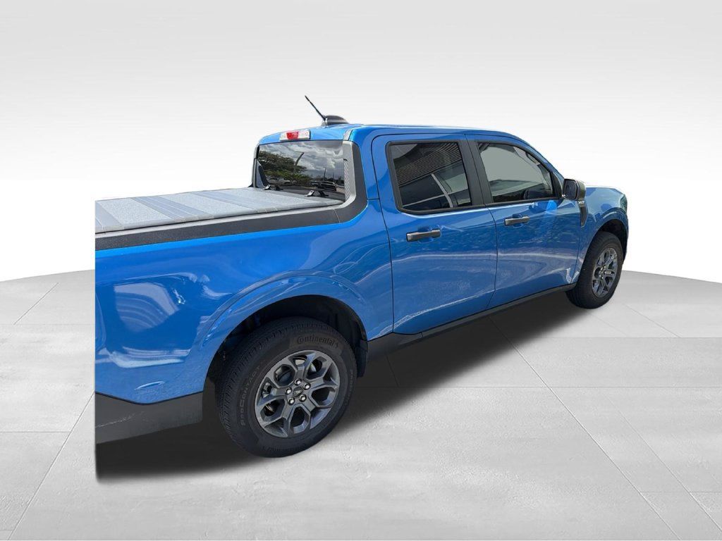 Used 2026 Ford Maverick XLT FWD image 3