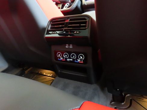 New 2026 BMW M5 Touring AWD/4WD image 31