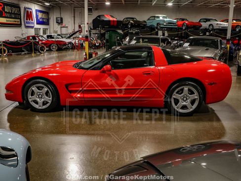 Used 1997 Chevrolet Corvette Coupe w/ Roof Pkg image 5