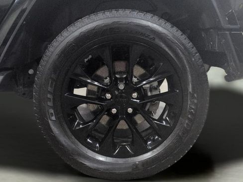 Used 2023 Jeep Wrangler Unlimited Sahara AWD/4WD image 31