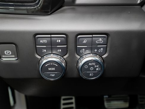 Used 2023 GMC Sierra 1500 AT4 w/ AT4 Premium Package image 35