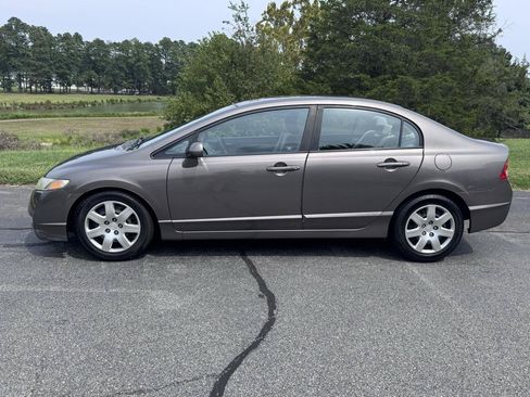 Used 2011 Honda Civic LX image 3