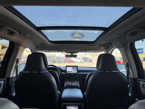 Used 2023 Lincoln Aviator Reserve w/ Equipment Group 201A image 17