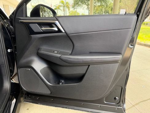 Used 2025 Mitsubishi Outlander SE FWD image 26