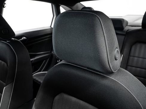 Used 2024 Volkswagen Jetta Sport image 33