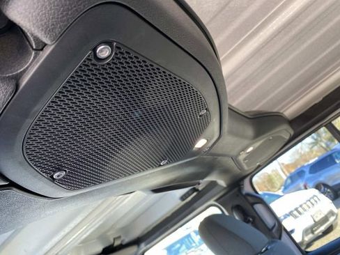 Certified 2025 Jeep Wrangler Sport S image 9