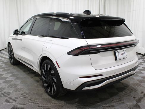 Certified 2024 Lincoln Nautilus Black Label w/ Jet Appearance Package (87T) image 34