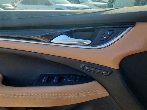 Used 2017 Buick LaCrosse Essence image 13