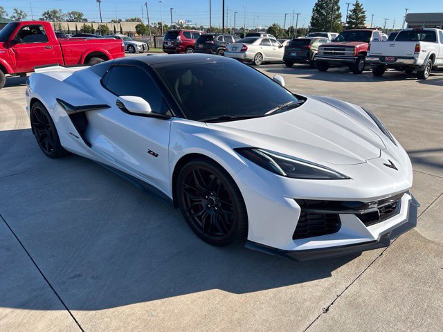 Used 2023 Chevrolet Corvette Z06 RWD image 5