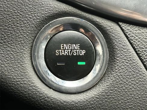 Used 2018 Chevrolet Impala LT image 17