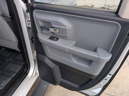 Used 2017 RAM 1500 Classic SLT image 26