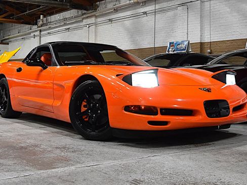 Used 2003 Chevrolet Corvette Coupe w/ Preferred Equipment Group image 4