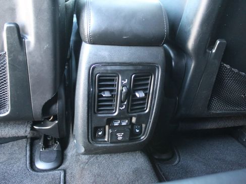 Used 2017 Dodge Durango GT w/ Premium Group AWD/4WD image 23