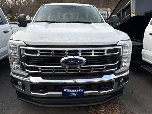 New 2025 Ford F350 XLT w/ FX4 Off-Road Package AWD/4WD image 2