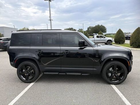 New 2026 Land Rover Defender 110 S AWD/4WD image 5