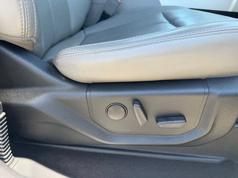 Used 2020 Ford F150 Lariat AWD/4WD image 34