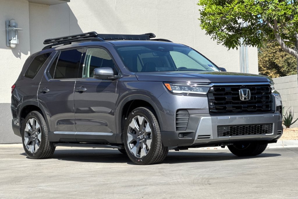 New 2026 Honda Pilot Elite image 2