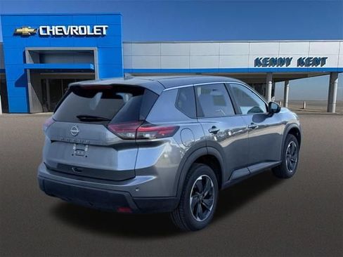 Used 2025 Nissan Rogue SV FWD image 5
