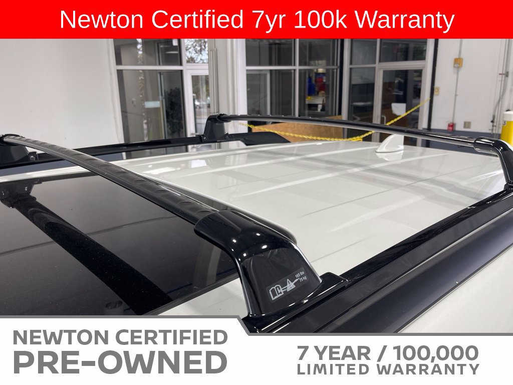 Used 2025 Nissan Pathfinder SV w/ SV Premium Package FWD image 31
