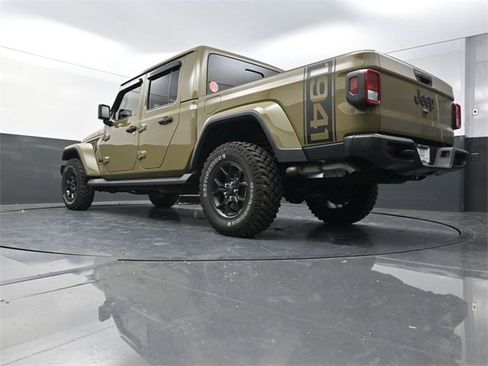 Used 2025 Jeep Gladiator Sport image 21