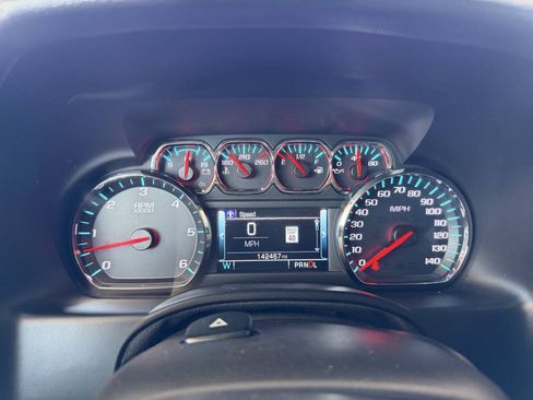Used 2019 GMC Yukon XL SLT w/ Open Road Package AWD/4WD image 8