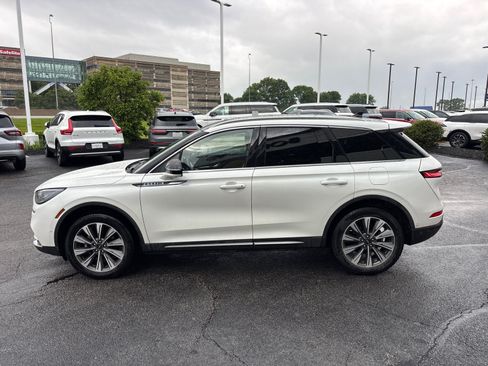 Used 2022 Lincoln Corsair Reserve w/ Equipment Group 201A AWD/4WD image 4