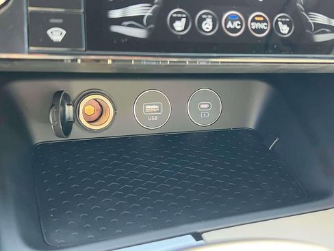 New 2026 Genesis G70 2.5T AWD/4WD image 12