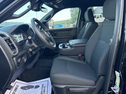 New 2026 RAM 2500 Tradesman AWD/4WD image 19