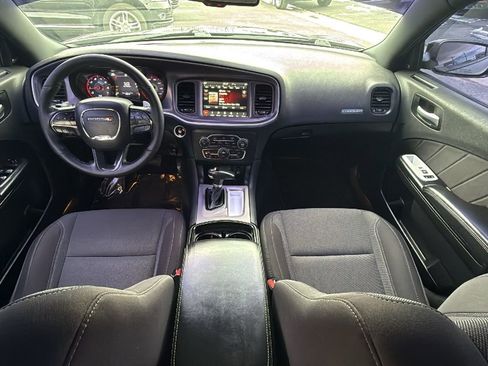 Used 2019 Dodge Charger SXT w/ Blacktop Package image 19