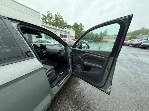 Used 2023 Audi Q5 2.0T Premium Plus w/ Premium Plus Package AWD/4WD image 75