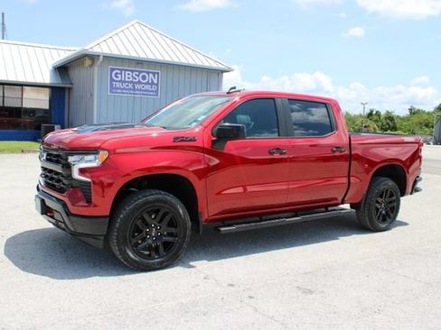 Used 2024 Chevrolet Silverado 1500 LT Trail Boss w/ Convenience Package II AWD/4WD image 5