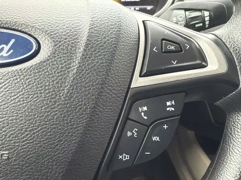 Used 2019 Ford Fusion SE image 11