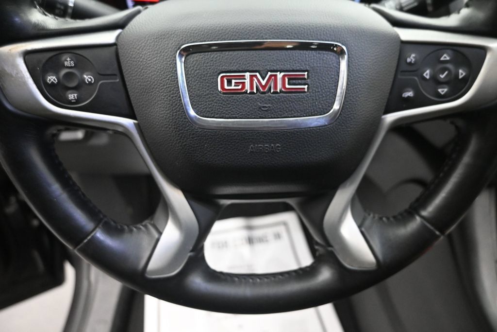Used 2017 GMC Acadia SLE FWD image 10