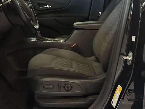 Used 2022 Chevrolet Equinox LT FWD image 12