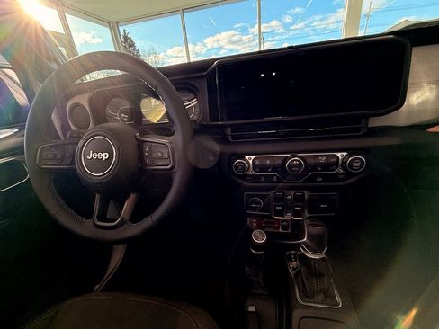 New 2026 Jeep Gladiator Willys image 14