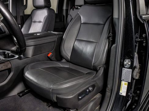 Used 2022 Chevrolet Silverado 2500 LTZ w/ LTZ Plus Package image 29