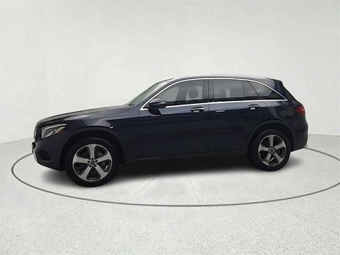 Used 2017 Mercedes-Benz GLC 300 4MATIC image 4