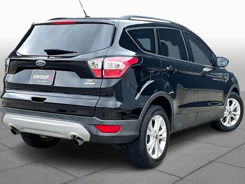 Used 2017 Ford Escape SE w/ SE Leather Comfort Package image 12