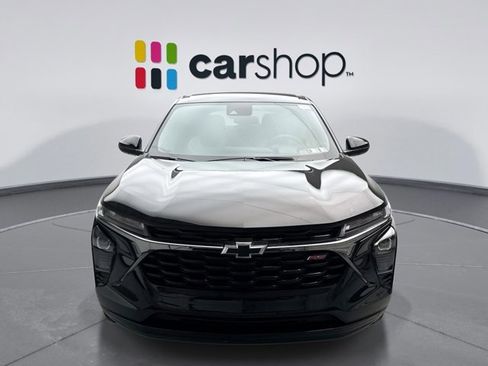 Used 2025 Chevrolet Trax RS image 8