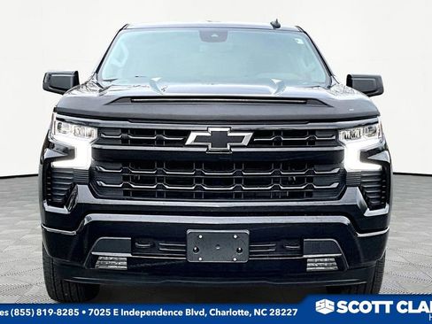Used 2023 Chevrolet Silverado 1500 RST image 2