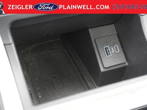 Used 2024 Ford Edge SEL w/ Convenience Package AWD/4WD image 25