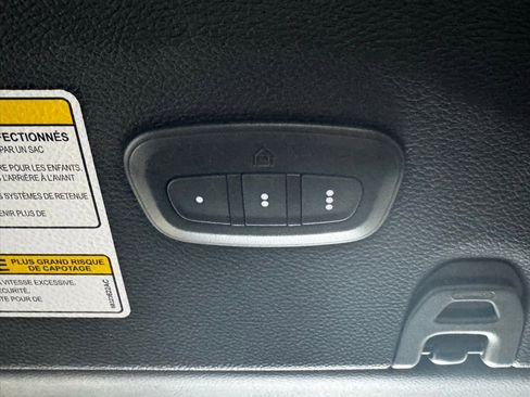 Certified 2022 Jeep Wrangler Unlimited Sahara w/ Dual Top Group image 26