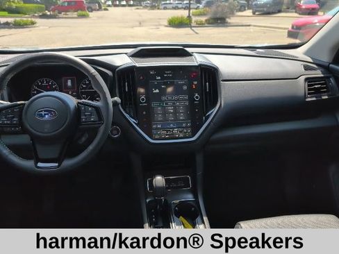 Used 2025 Subaru Ascent Bronze Edition image 4