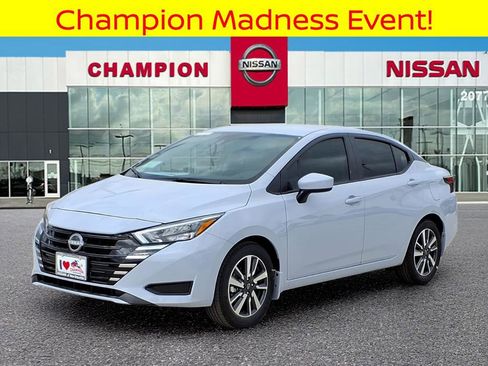 New 2025 Nissan Versa SV w/ Trunk Package image 3