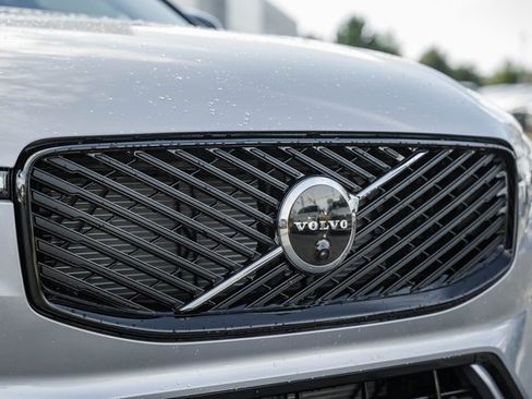 New 2026 Volvo XC60 B5 Plus w/ Protection Package Premier image 11